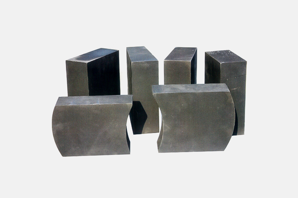 Ladle magnesia carbon brick