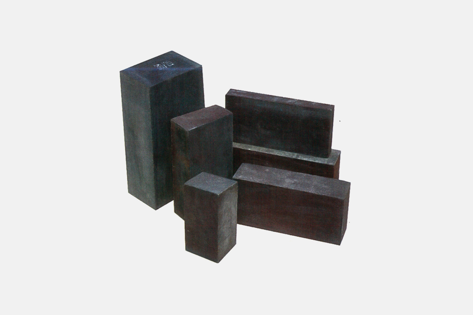 Magnesia-chrome brick